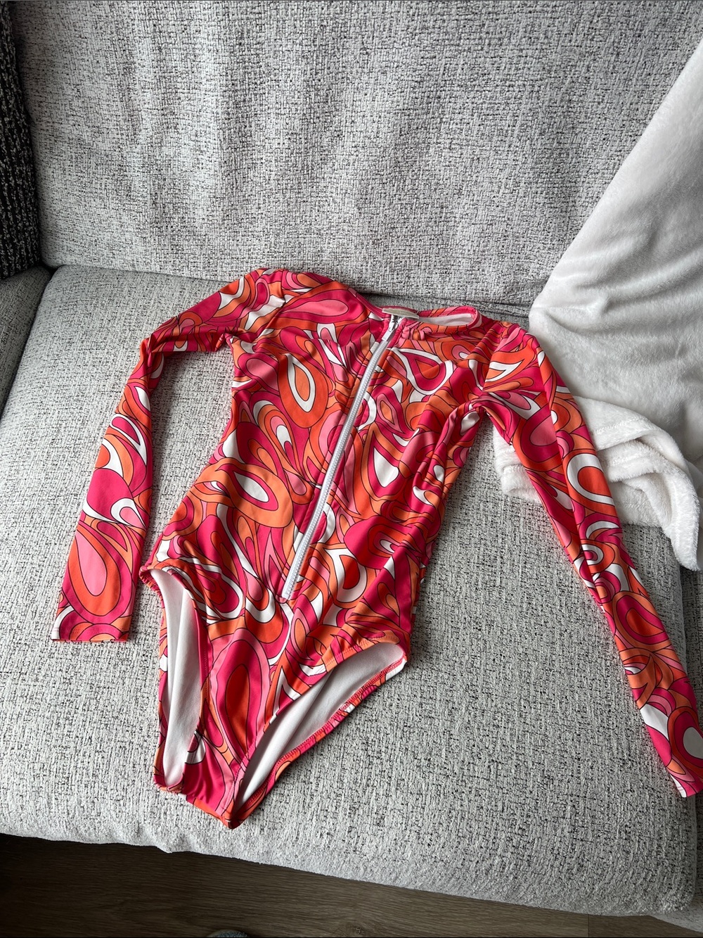 nwot long sleeve swim